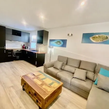 Marinos 36 Apartment *